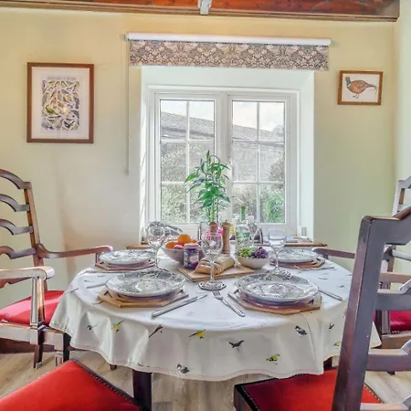 3 Bed In Harrogate Oc-87478 Holiday home