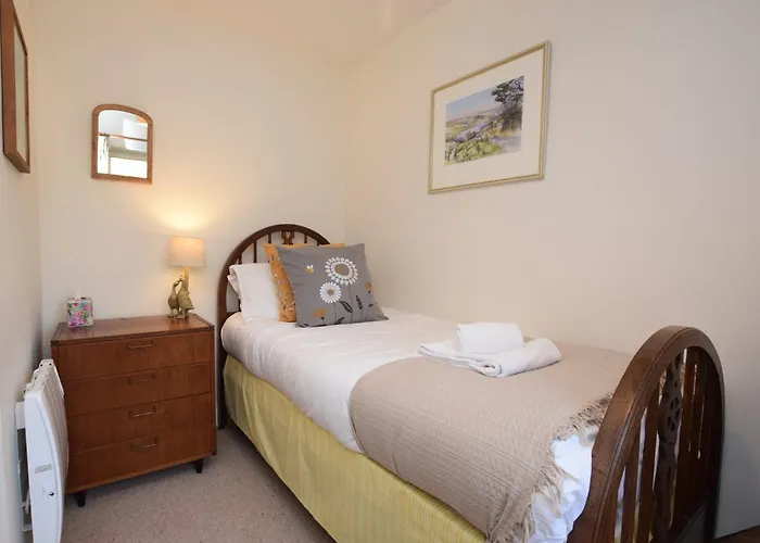 3 Bed In Harrogate Oc-87478 *