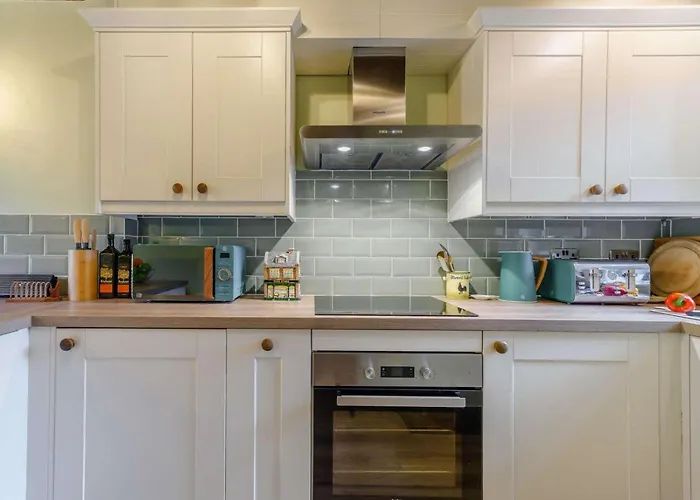 3 Bed In Harrogate Oc-87478 *